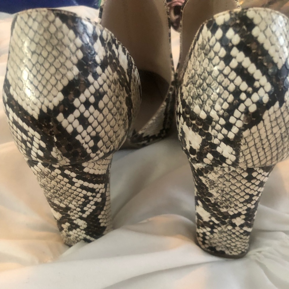 Heels 🆓 - Picture 6 of 6